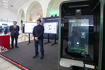 \"Индустрия 5.0: Сила взаимодействия\". Турчин принял участие в пленарной сессии цифрового форума в Казахстане