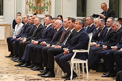 Лукашенко и Мирзиёев подписали Декларацию об установлении стратегического партнерства Беларуси и Узбекистана