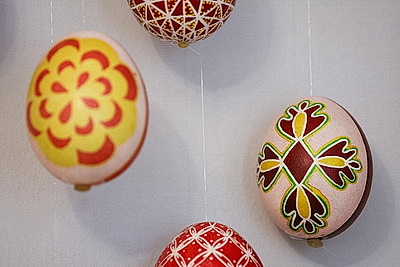 В музее Якуба Коласа представили искусство росписи яиц