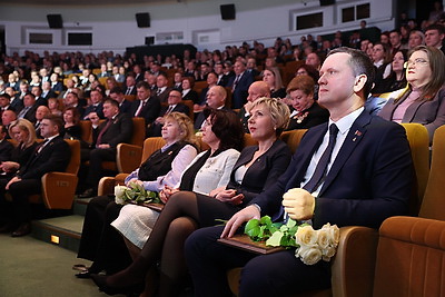 Новые проекты и международное сотрудничество. Заседание Высшего политического совета партии \"Белая Русь\" проходит в Минске