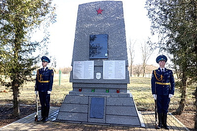 Останки 12 жертв геноцида белорусского народа перезахоронили в Кобрине