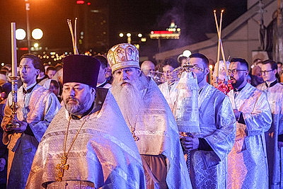 Православные верующие отмечают Пасху