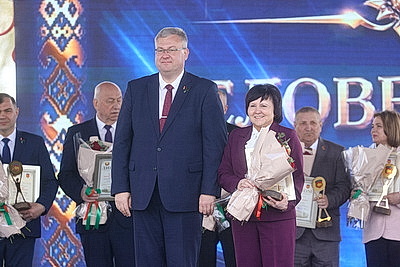 Барановичи, Ивановский и Березовский районы занесены на областную Доску почета