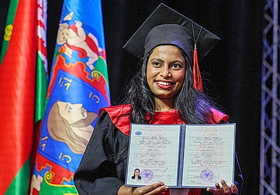 Дипломы ВГМУ получили 27 иностранных студентов