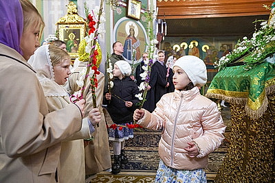 Православные верующие отметили Вербное воскресенье