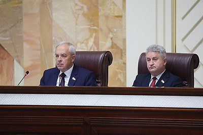 Законопроект о республиканском бюджете на 2027 год принят депутатами в первом чтении