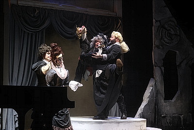 Самый длинный вечер в репертуаре. В Брестском театре кукол - премьера спектакля \"Дядюшкин сон\"