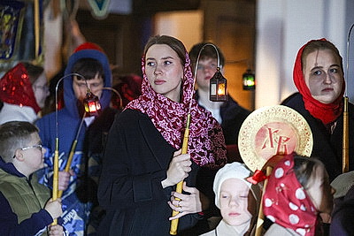 Православные верующие отмечают Пасху