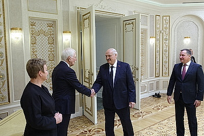 \"Все в наших силах\". Лукашенко ставит задачу восстановить уровень товарооборота с Архангельской областью