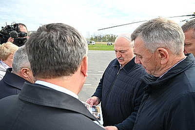 Лукашенко обозначил актуальные задачи по развитию агросервисов