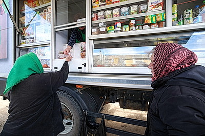 По классическим рецептам. Предприятия Белкоопсоюза поставят в торговую сеть около 100 тонн праздничной продукции