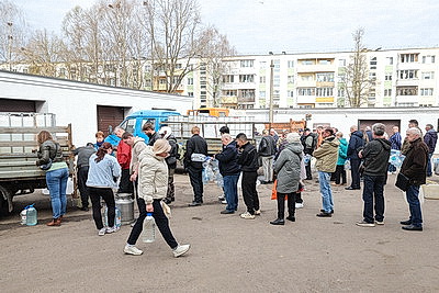 На квас и витаминные напитки. В Витебской области идет заготовка березового сока