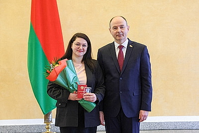 Орденом Матери наградили 42 представительниц Минской области