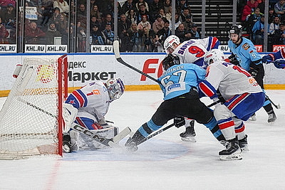 Минские динамовцы уступили СКА