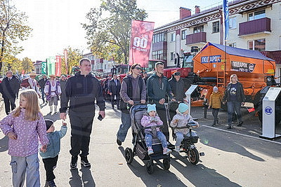 Калинковичи встречают тружеников села Гомельской области на \"Дажынках-2026\"