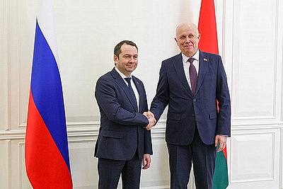 Беларусь готова активно участвовать в обновлении парка техники Мурманской области