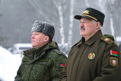 Лукашенко лично проверяет боеготовность Вооруженных Сил
