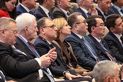 \"ИННОПРОМ. Беларусь\". Пленарная сессия форума проходит в Минске