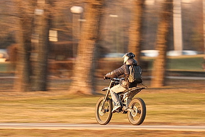 Солнечный весенний день в Минске