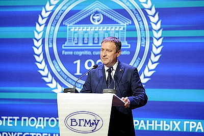 Дипломы ВГМУ получили 27 иностранных студентов