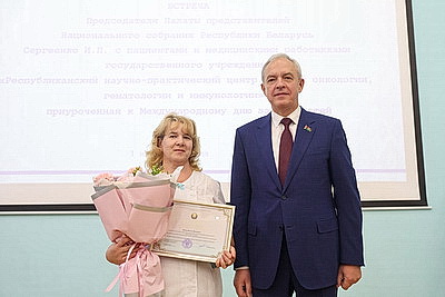 Сергеенко посетил РНПЦ детской онкологии, гематологии и иммунологии