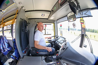 В Минской области выбрали лучшего водителя школьного автобуса