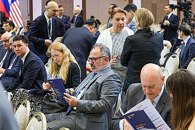 Турчин принимает участие в пленарном заседании инвестфорума в Ташкенте
