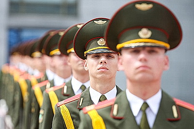 Президент Узбекистана прибыл в Беларусь с официальным визитом