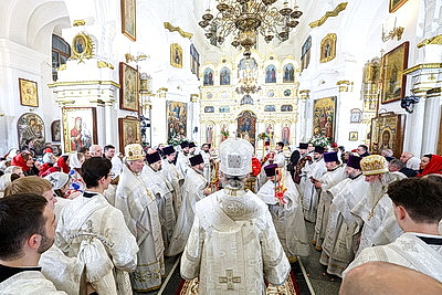 Православные верующие отмечают Пасху