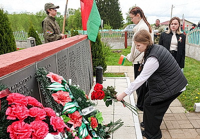 Верный путь - установить истину о войне. Поисковый клуб \"Витебский рубеж\" открыл вахту памяти в Лиозненском районе