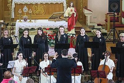 В Молодечно состоялся юбилейный фестиваль белорусской песни и поэзии