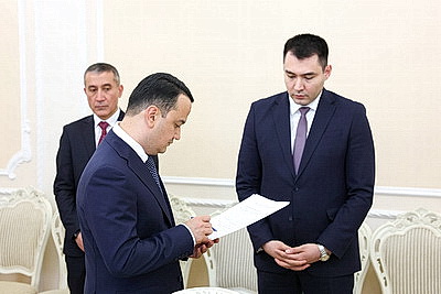 В правительстве прошла встреча с министром инвестиций, промышленности и торговли Узбекистана