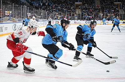 Минское \"Динамо\" одержало победу над \"Автомобилистом\"