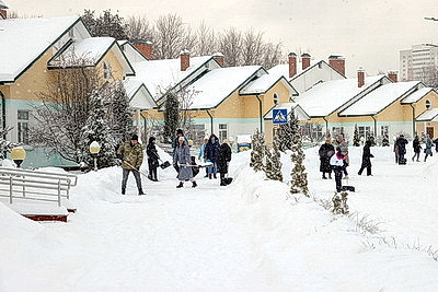 Последствия снегопада устраняют в городах Беларуси