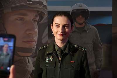 \"Сила - в людях\". Премьера кинокартины \"Душа защитника\" прошла в кинотеатре \"Москва\"