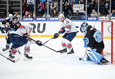 Хоккеисты \"Динамо\" не сумели поразить ворота \"Металлурга\" в домашнем матче
