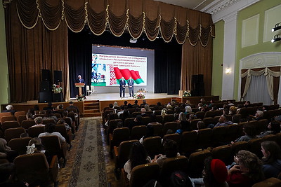 \"Нам мир завещано беречь\". В Минске подвели итоги конкурса детских рисунков