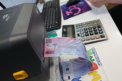 \"Ждала полтора часа\". Как на старте продаж разлетались билеты на \"Славянский базар\"