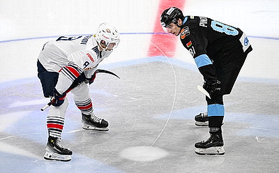 Хоккеисты \"Динамо\" не сумели поразить ворота \"Металлурга\" в домашнем матче