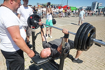 Самых сильных могилевчанина и могилевчанку выбрали в областном центре
