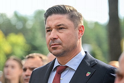 Памятник легендарному спортсмену Александру Медведю открыли на Восточном кладбище в Минске