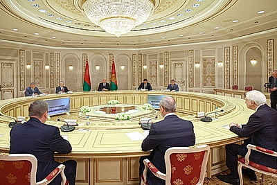 Лукашенко видит возможности для достижения товарооборота в $1 млрд с Калужской областью