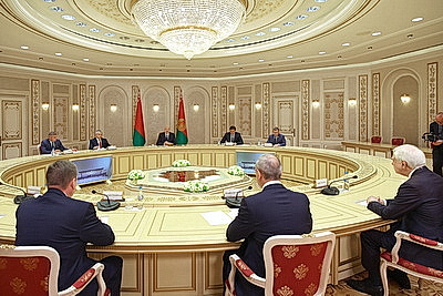 Лукашенко видит возможности для достижения товарооборота в $1 млрд с Калужской областью
