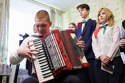 В Минске в преддверии Дня Победы поздравили участника операции \"Багратион\" Федора Фещенко