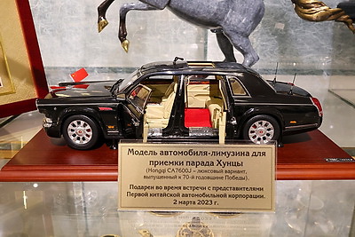 \"Мы разные, но мы едины\". Экскурсия во Дворец Независимости дала старт новому проекту Белорусского союза женщин
