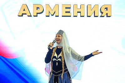 Фольклорные танцы и книги о подвигах. Презентация Армении и Молдовы прошла на Минской книжной выставке-ярмарке