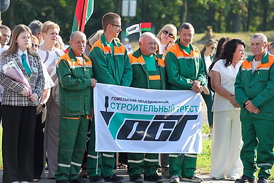 Здесь удобно расти и учиться. Новая современная школа встретила учеников в Ченках Гомельского района