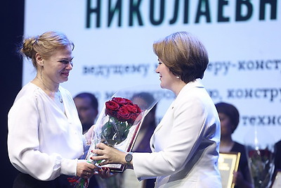 Профессия помогать. В Минске наградили лучших работников соцзащиты