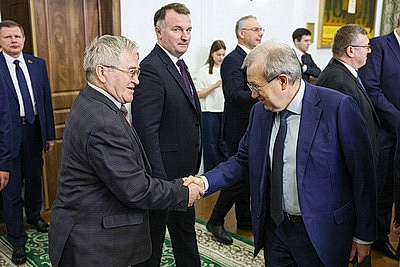 \"Получать новые знания, решать вопросы реального сектора экономики\". Глава НАН об актуальных задачах в науке