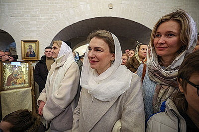 Лукашенко зажег рождественскую свечу в храме в Минском районе